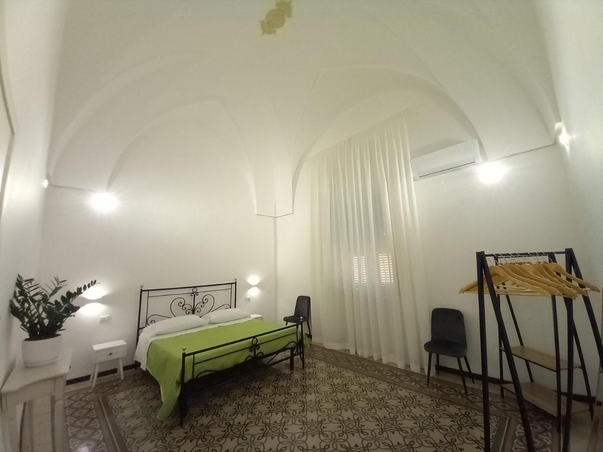 Liberty Apartment Галатоне Экстерьер фото