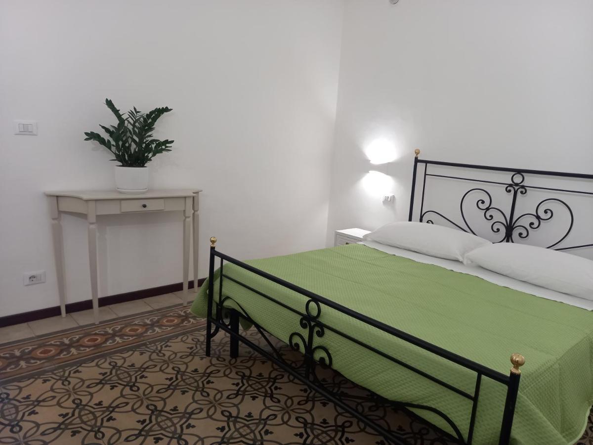 Liberty Apartment Галатоне Экстерьер фото